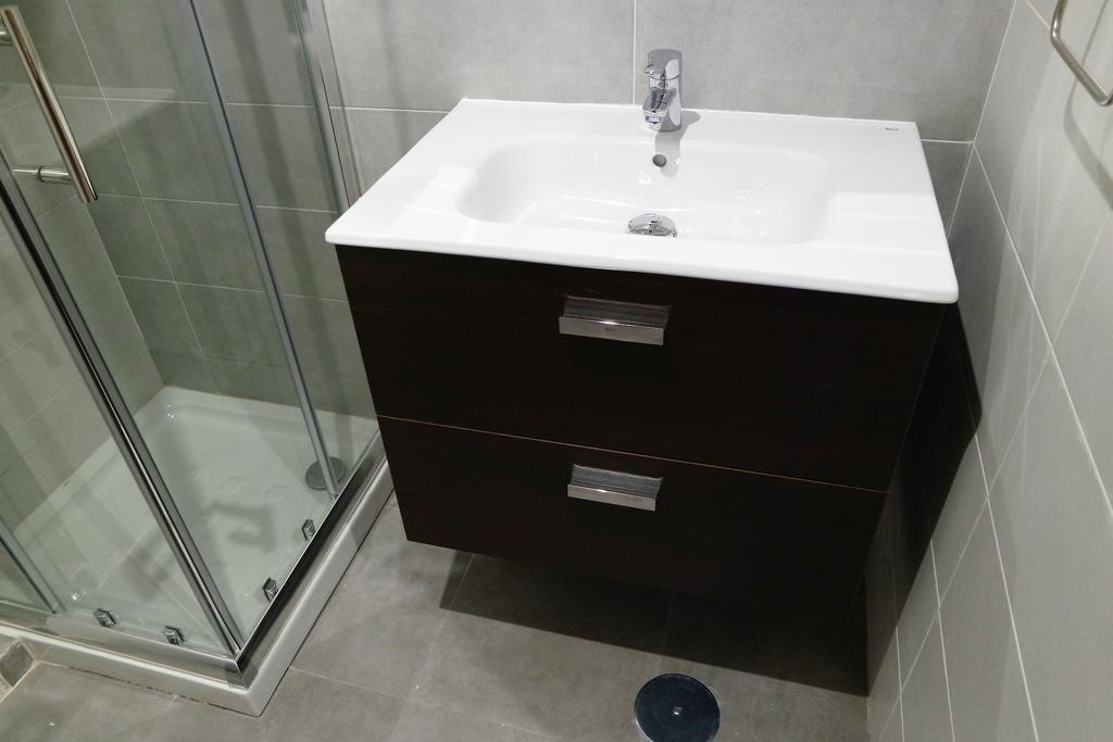Cinque Terre Apartments Madrid Rum bild
